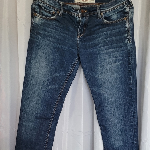 Hollister Jeans - Picture 3 of 3